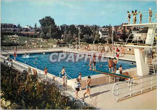 Moderne Karte Redon (I et V) La Piscine et son Solarium sur L'Herbe