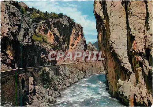 Cartes postales moderne L'Aude Touristique Les Gorges de l'Aude La Route de L'Aude dans le Defile de Pierre Lys