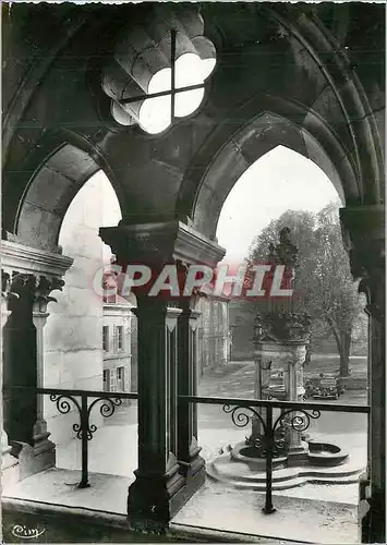 Cartes postales moderne Autun (S et  L) La Fontaine Saint Lazare