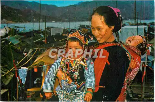 Cartes postales moderne Queet Dress of Boat Woman & Chidren