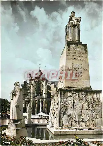 Cartes postales moderne Soissons (aisne) mo l abside et le monument aux morts Militaria
