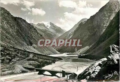 Cartes postales moderne Les belles alpes francaises 1801 route de la berarde au pont du plan du lac