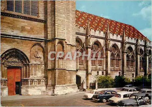 Cartes postales moderne 37 sens (yvonne) le palais synodal (xiii) et la cathedrale (portail de droite xiv)