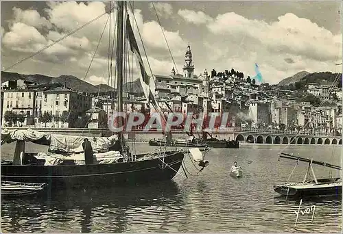 Cartes postales moderne Menton (alpes maritimes) le port et la vieille ville