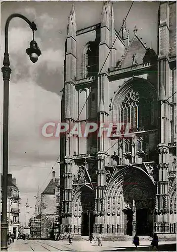 Cartes postales moderne 5 nantes la cathedrale la porte st pierre et le colenne louis XVI