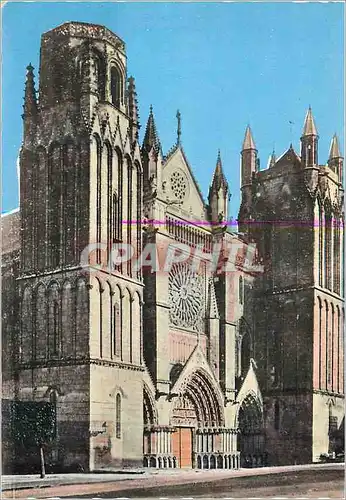 Cartes postales moderne Poitiers (vienne) la cathedrale saint pierre vue prise du nord