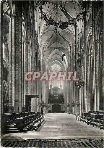 Cartes postales moderne Cathedrale st etienne de bourges grande nef vue du choeur
