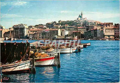 Cartes postales moderne Reflets de Provence Marseille B du R Un coin du Vieux Port et Notre Dame de la Garde Bateaux de