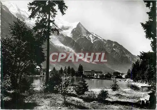 Cartes postales moderne Chamonix Haute Savoie Le Lac et le Massif du Mont Blanc