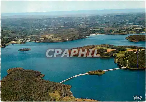 Cartes postales moderne Limousin Pittoresque Entre Peyrat Chateau et Royere Le lac de Vassivieres Vue generale