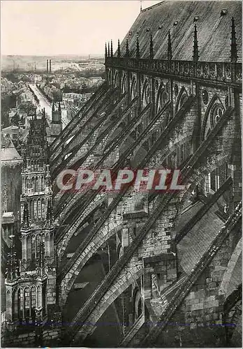 Cartes postales moderne Bourges Cher Cathedrale Saint Etienne xiii Arcs boutants