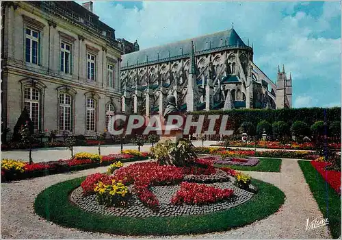 Moderne Karte Les Merveilles du Berry Bourges Cher Les jardins de l hotel de ville a gauche et l abside de la