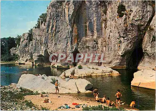 Cartes postales moderne La Vallee du Chassezac Les Falaises et le Baignade a Mazet Plage Ardeche