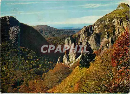 Cartes postales moderne Couleurs et Lumiere de France En Auvergne Les Roches Tuliere et Sanadoire Puy de Dome