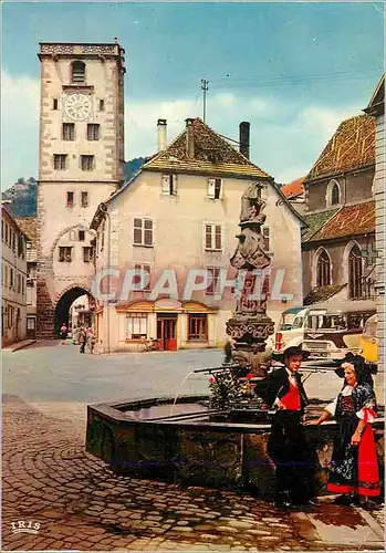 Cartes postales moderne L Alsace Pittoresque Ribeauville Fontaine en gres rouge et tour des Bouchers Folklore