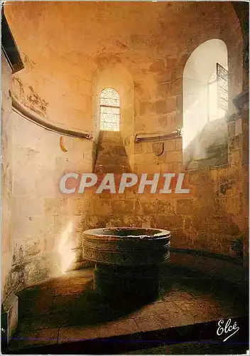 Cartes postales moderne Saintes Crypte de St Eutrope de Saintes Cuve baptismale romane xie siecle