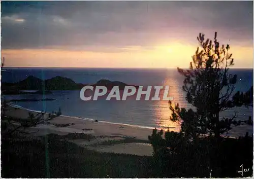 Cartes postales moderne La Bretagne en Couleurs Erquy Coucher de soleil sur la plage de Lourtouet et le Cap d Erquy