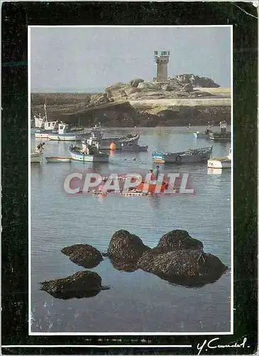 Cartes postales moderne La mer se laisse caresser par la godille bien manoeuvree Pointe de Trevignon Bateaux