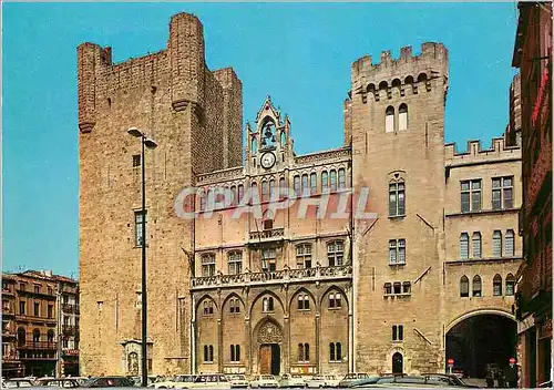 Cartes postales moderne Narbonne Aude L Hotel de Ville du a Viollet le Duc est bati entre le Donjon Gilles Aycelin et la