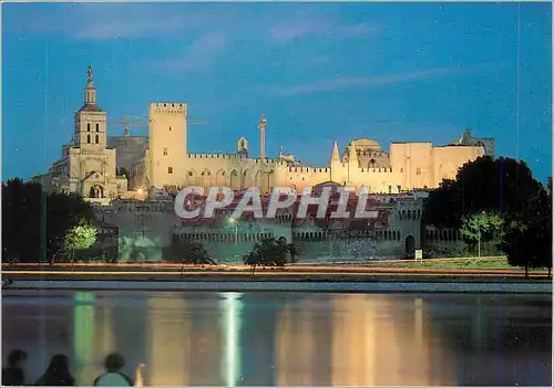 Cartes postales moderne Avignon Vue Nocturne du Palais des Papes