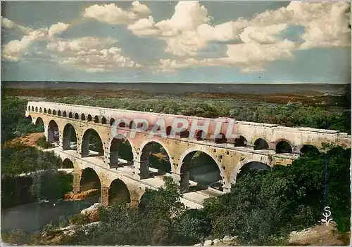 Cartes postales moderne Le Pont du Gard (Gard) Aqueduc Romain (Long 269 m Haut 48 m)