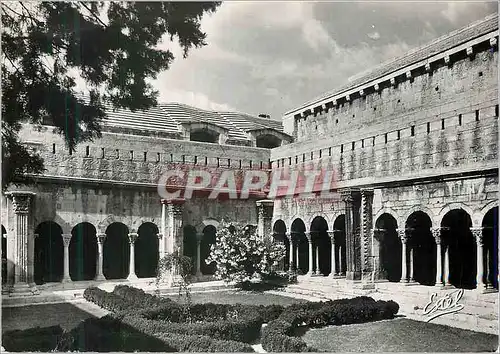 Cartes postales moderne Arles Vue Interieure du Cloitre St Trophime