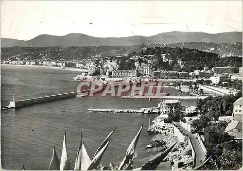 Cartes postales moderne Nice (A M) Entree du Port et le Chateau