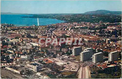 Cartes postales moderne Geneve Vue Aerienne des Tours de Carouge et de la Ville