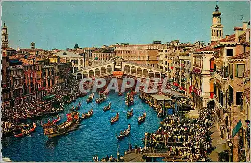 Cartes postales moderne Venise Rialto Regate Historique