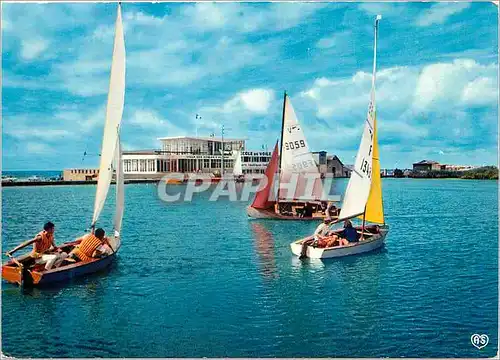 Cartes postales moderne les Sables d'Olonne (Vendee) Voiliers du Lac de Tanchet Bateaux