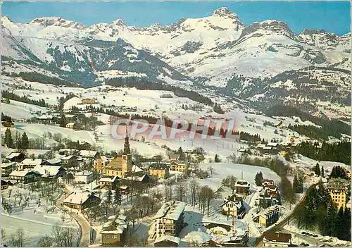 Cartes postales moderne Combloux (Haute Savoie) alt 1000m Vue Generale au Fond la Chaine des Aravis