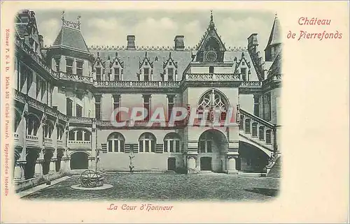 Cartes postales Chateau de Pierrefonds La Cour d'Honneur (carte 1900)