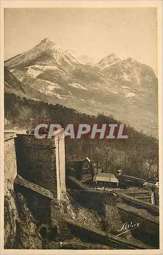 Ansichtskarte AK Briancon (1325 m) Les Remparts et le Massif de Pierre Eyrautz