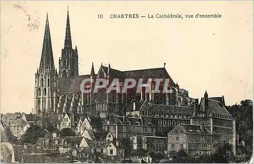 Cartes postales Chartres La Cathedrale Vue d'Ensemble