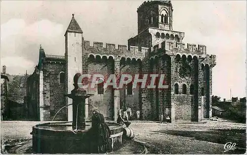 Cartes postales moderne Royat L'Eglise Fortifiee Construite au XIe S