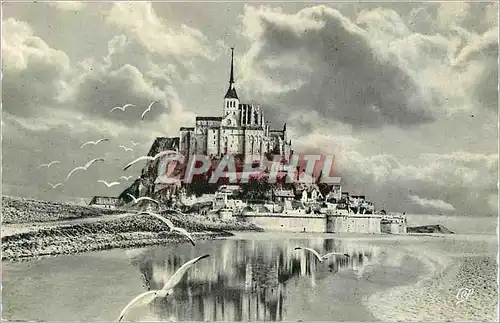 Cartes postales moderne Mont Saint Michel Vue prise a L'Est de la Digue