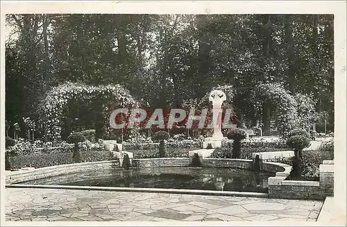 Cartes postales moderne Bourges Jardin des Pres Fichaux La Fontine de Dieu Pan