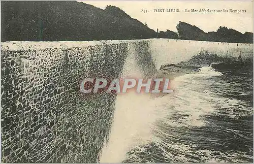Cartes postales 873 port louis la mer deferlant sur les remparts