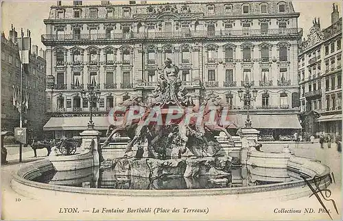 Cartes postales Lyon la fontaine bartboldi (place des terreaux)