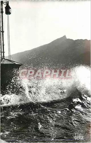 Cartes postales moderne 137 le dent du chat calme devant la fureur du lac du bourget