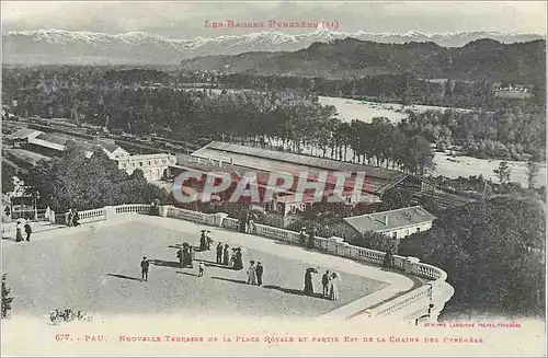 Cartes postales Les basses pyrenees 677 pau nouvelle terrasse de la place royale et partie est de la chaine des
