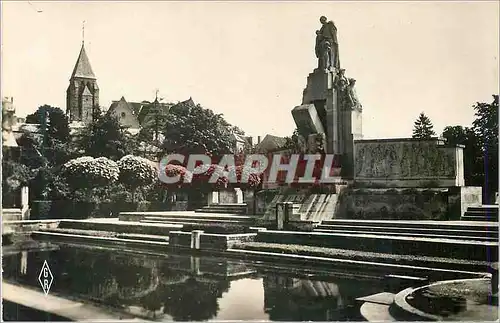 Cartes postales moderne 3003 vierzon (cher) le monument aux morts (h karcher architecte et statuaire) Militaria