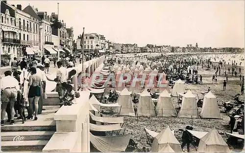 Cartes postales moderne 66 les sables d olonne la plage et le remblai vers les pins