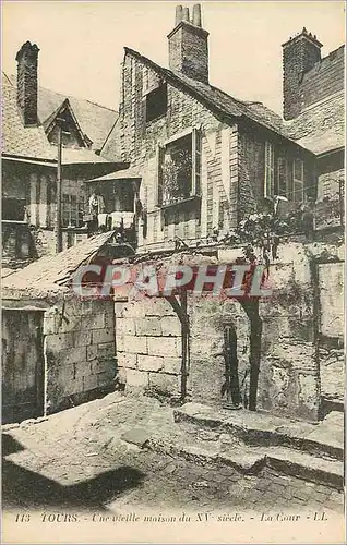 Cartes postales Tours Une vielle maison  du 15eme La Tour