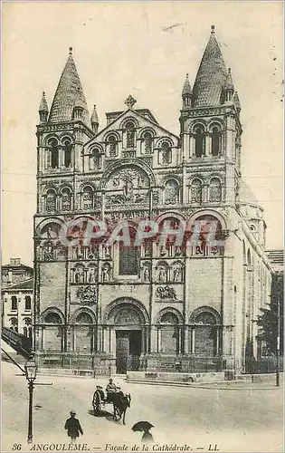 Cartes postales Angouleme Facade de la Cathedrale