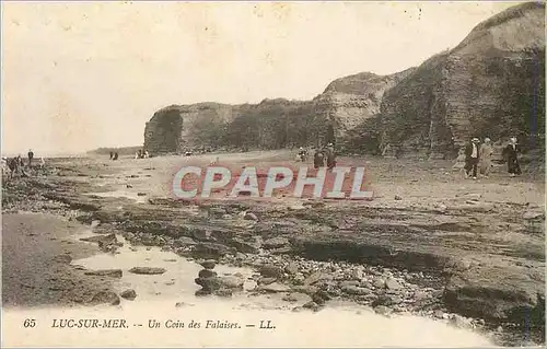 Ansichtskarte AK Luc sur Mer Un coin des Falaises