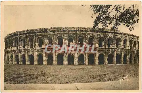Cartes postales Nimes Gard Les Arenes