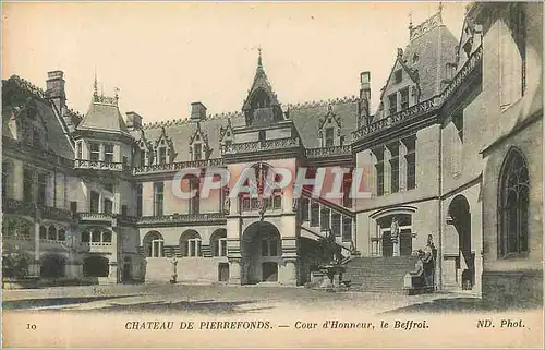Cartes postales Chateau de Pierrefonds Cour d Honneur Le Beffroi