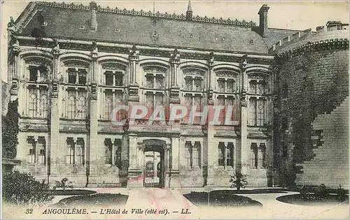 Cartes postales Angouleme L Hotel de Ville cote est