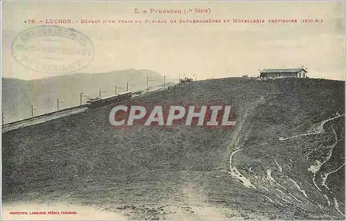 Ansichtskarte AK Luchon Les Pyrenees Depart d'un Train du Plateau de Superbagneres